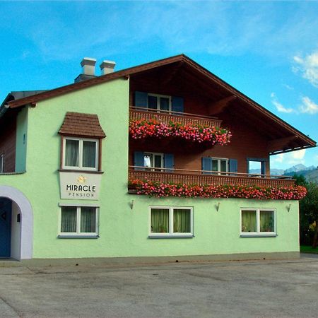 Pension Miracle Zell am See Exterior photo